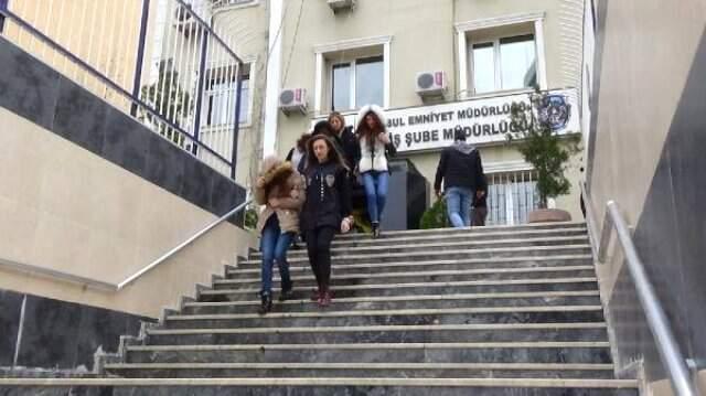 Çocuk Bakıcılığı İlanıyla Kandırıp Fuhuş Yaptırdılar