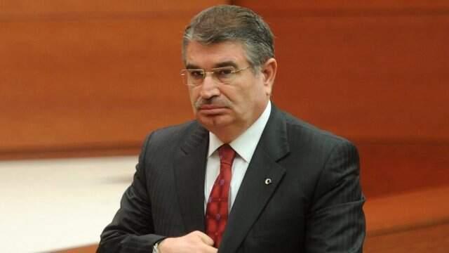 İdris Naim Şahin Kimdir?