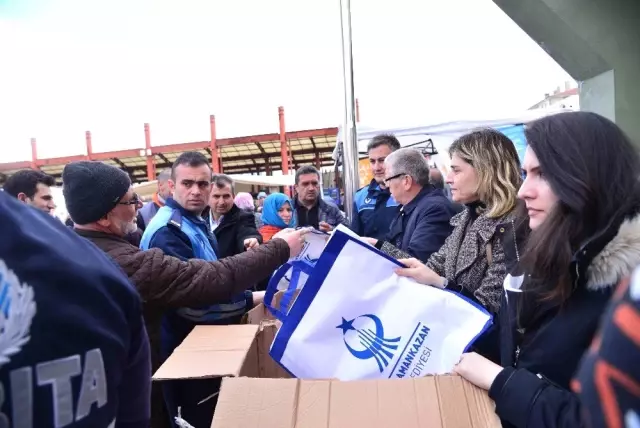 Kahramankazan'da Çevreci Bez Torba Dağıtıldı