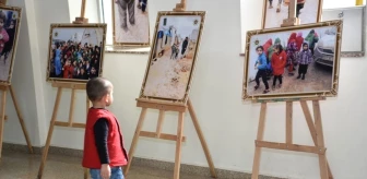 Küçük Çocuk, Azez'deki Yaşıtlarını Görünce Bakakaldı