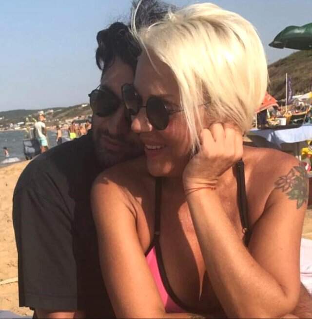 Oyuncu Billur Kalkavan,Kendisinden 22 Yaş Küçük Aşkını Anlattı: Aramızda Hiç Sorun Olmadı