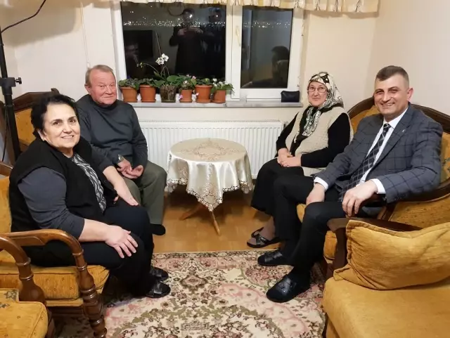 Sezer�den Bir Akşamda Yedi Ev Ziyareti Haber