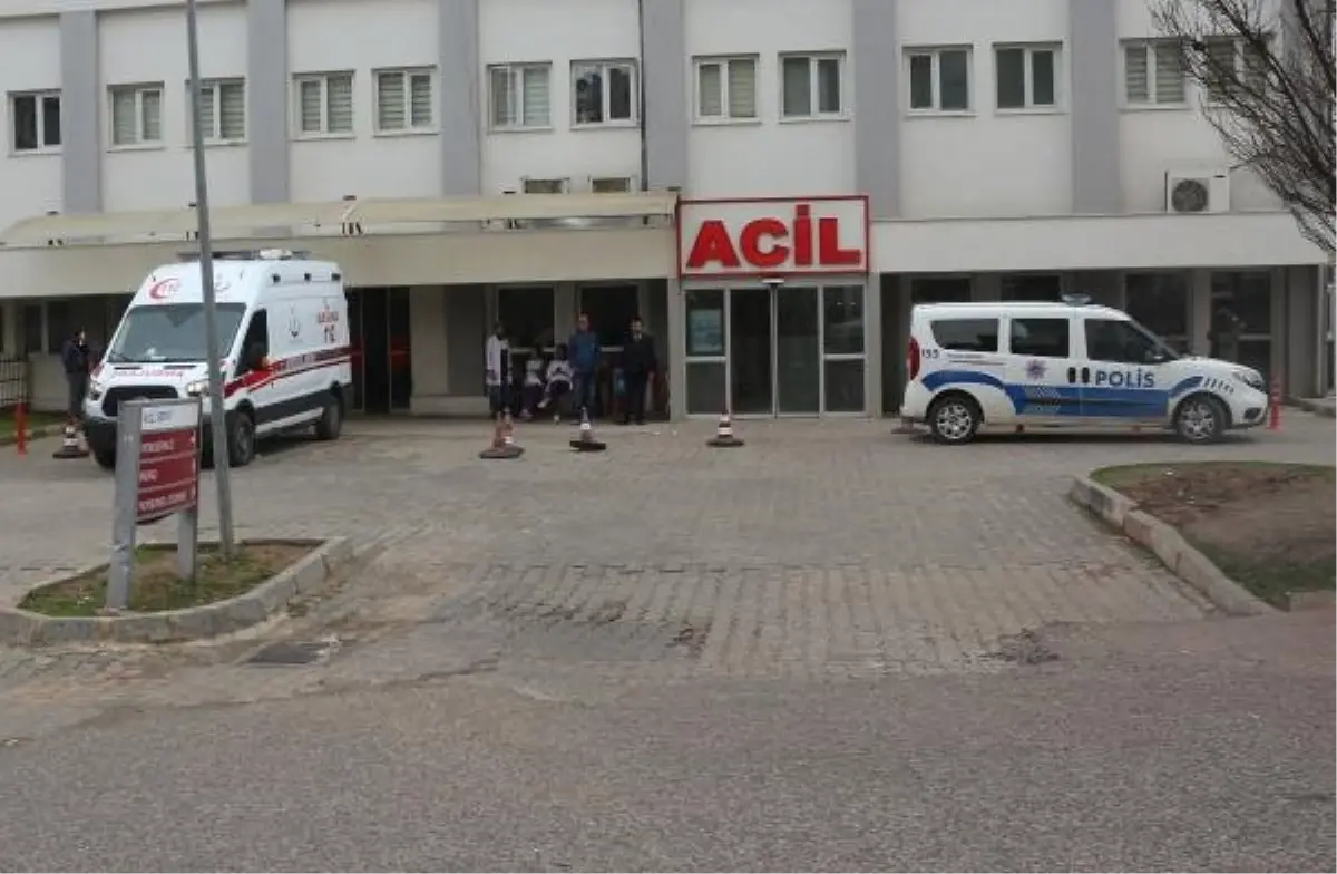 Siirt'te Gençlerin Bıçaklı Kavgası: 1 Yaralı