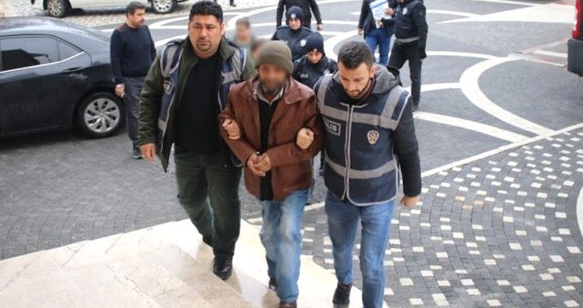 Uyuşturucu Ticareti Yapan Baba-Kız, Çıkarıldıkları Mahkemece Tutuklandı