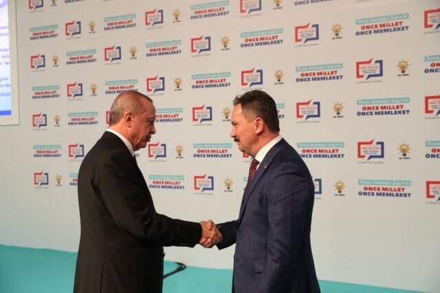 AK Partili Belediye Başkan Adayı CHP'nin Sloganının İnternet Sitesini Satın Aldı
