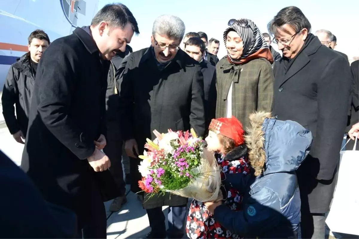 Bakan Kurum Van'da