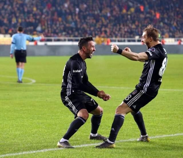 Beşiktaş, Evkur Yeni Malatyaspor'u 2-1 Mağlup Etti