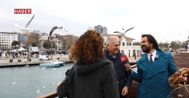 Binali Yıldırım Vapur Kullandı, Martılara Simit Attı