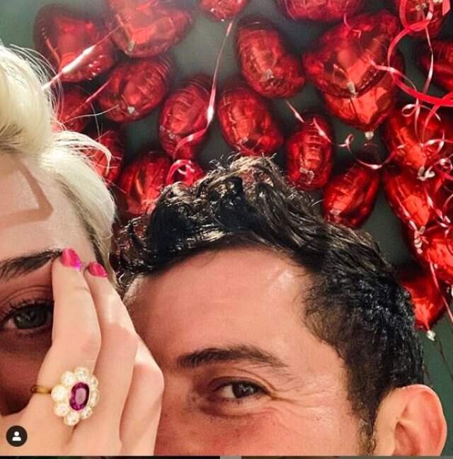Orlando Bloom ve Katy Perry Nişanlandı!