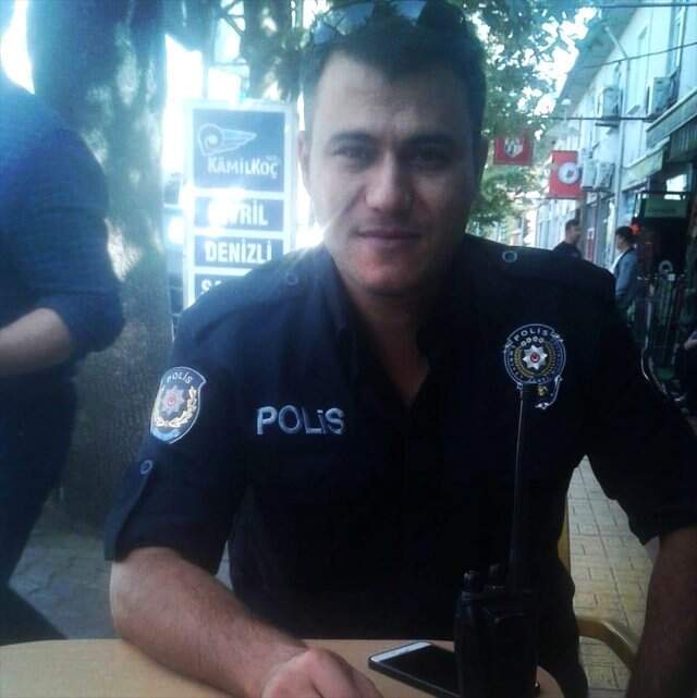 Son Dakika! Birlikte Yaşadığı Kadını Rehin Alan Zanlı, Bir Polisi Şehit Etti