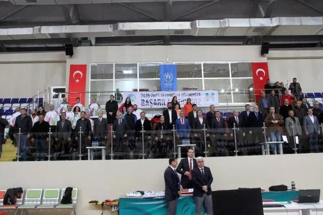 Türkiye Karate Şampiyonası Fethiye'de Devam Ediyor Türkiye Karate Şampiyonası Fethiye'de Devam Ediyor