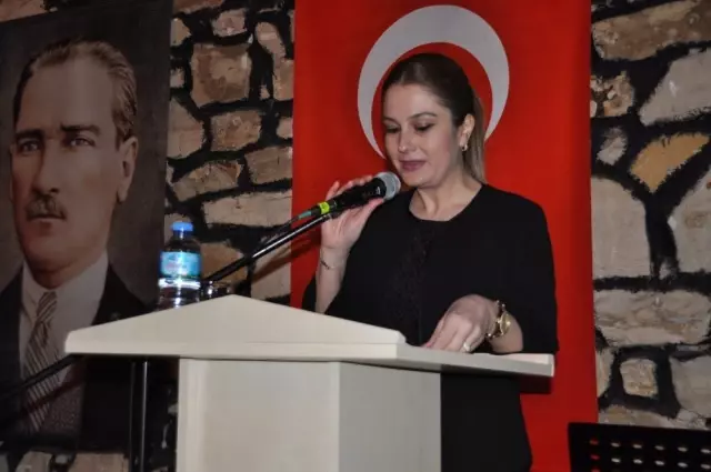 AK Parti İl Kadın Kolları Başkanı Büyükdağ: 'Çok Önemli Bir Virajdayız' AK Parti İl Kadın Kolları Başkanı Büyükdağ: 'Çok Önemli Bir Virajdayız'
