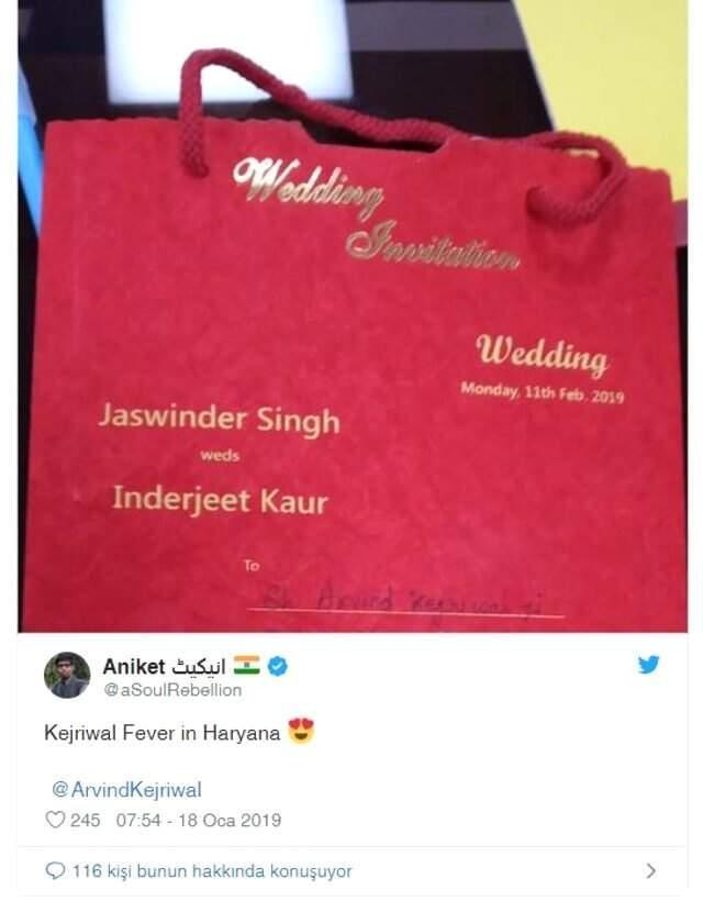 Düğün Sahipleri Sıra Dışı Davetiyelerle, Konuklardan Hediye Yerine Seçimler İçin Oy İstedi