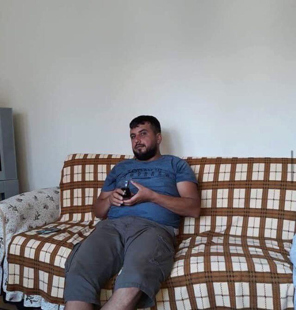 O Sevindi, Herkes Üzüldü