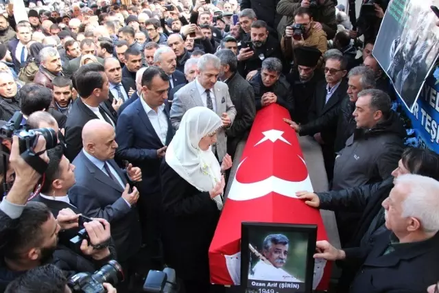 Ozan Arif'e Son Görev