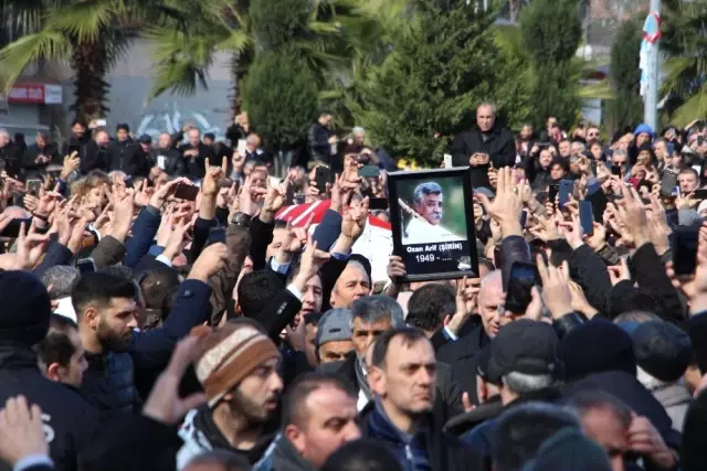 Ozan Arif'e Son Görev