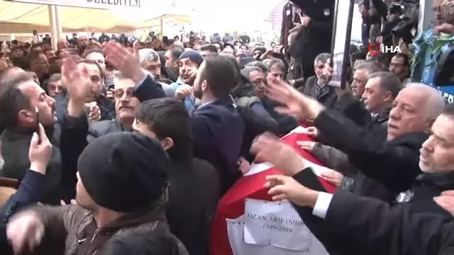 Ozan Arif Samsun'da Son Yolculuğuna Uğurlanıyor