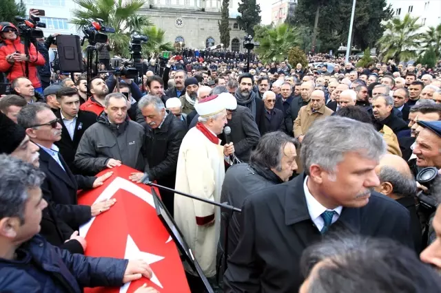 Ozan Arif Son Yolculuğuna Uğurlandı