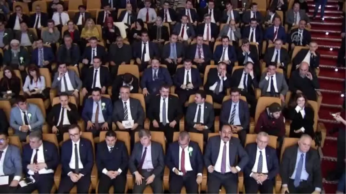 Pakdemirli '250 Milyon Avro Hibe Paketini Üreticimize, Yatırımcımıza Sunuyoruz'