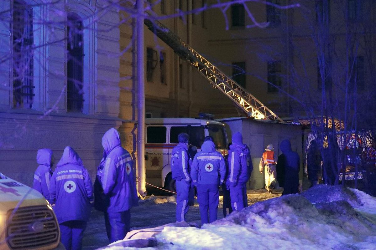 Rusya'da Üniversite Binası Çöktü! 21 Kişi Enkaz Altına Kaldı