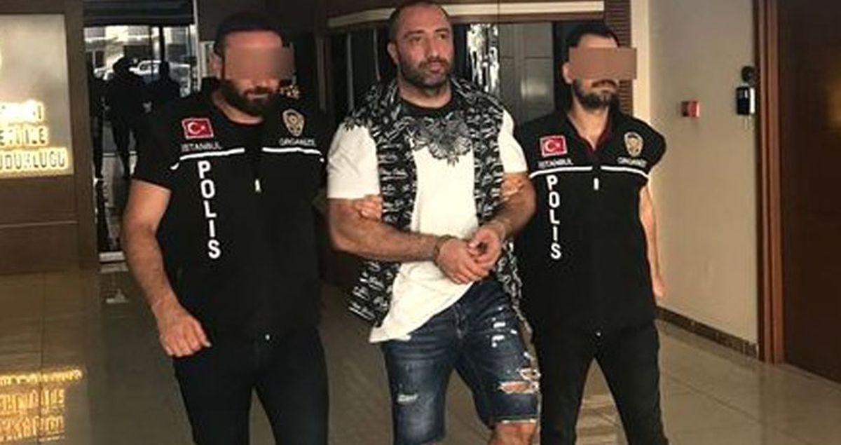 Türkiye'de Yakalanan Ünlü Mafya Lideri, Bulgaristan'a İade Edildi