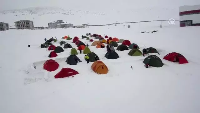 Dağcıların Muş'ta Kış Eğitimi Kampı Dağcıların Muş'ta Kış Eğitimi Kampı