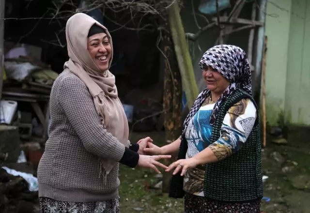 Gelin Geldiği Köyün Muhtarı Olmak İstiyor Gelin Geldiği Köyün Muhtarı Olmak İstiyor