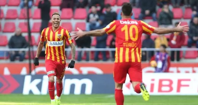 Göztepe, Deplasmanda Kayserispor'a Mağlup Oldu: 2-1