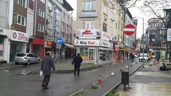Sürücüleri Şaşkına Çeviren Trafik Levhası