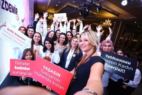 Türkiye'nin Mühendis Kızları Dördüncü Kez İstanbul'da Buluştu (2) Türkiye'nin Mühendis Kızları Dördüncü Kez İstanbul'da Buluştu (2)