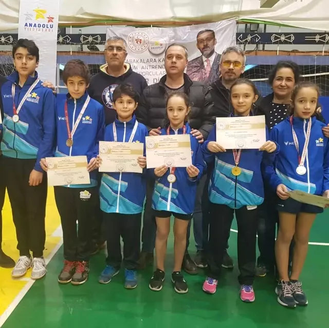 Analig Masa Tenisi Grup Müsabakaları Sona Erdi Analig Masa Tenisi Grup Müsabakaları Sona Erdi