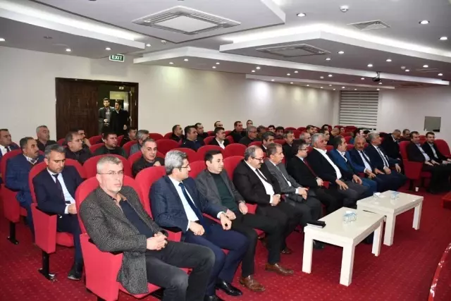 Küresel ve Ulusal Tarım-Gıda Politikaları Konferansı Gerçekleştirildi Küresel ve Ulusal Tarım-Gıda Politikaları Konferansı Gerçekleştirildi
