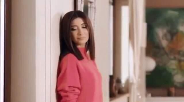 Şarkıcı Ceylan, Yeni İmajıyla Elçin Sangu'ya Benzetildi