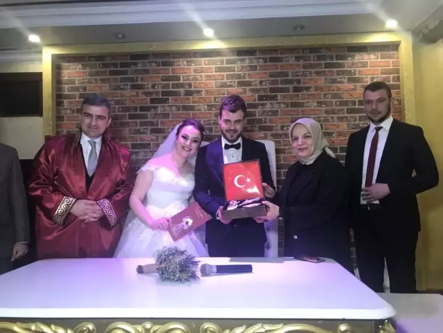 Türkgülü ve Saldık Ailelerinin Mutlu Günü Türkgülü ve Saldık Ailelerinin Mutlu Günü