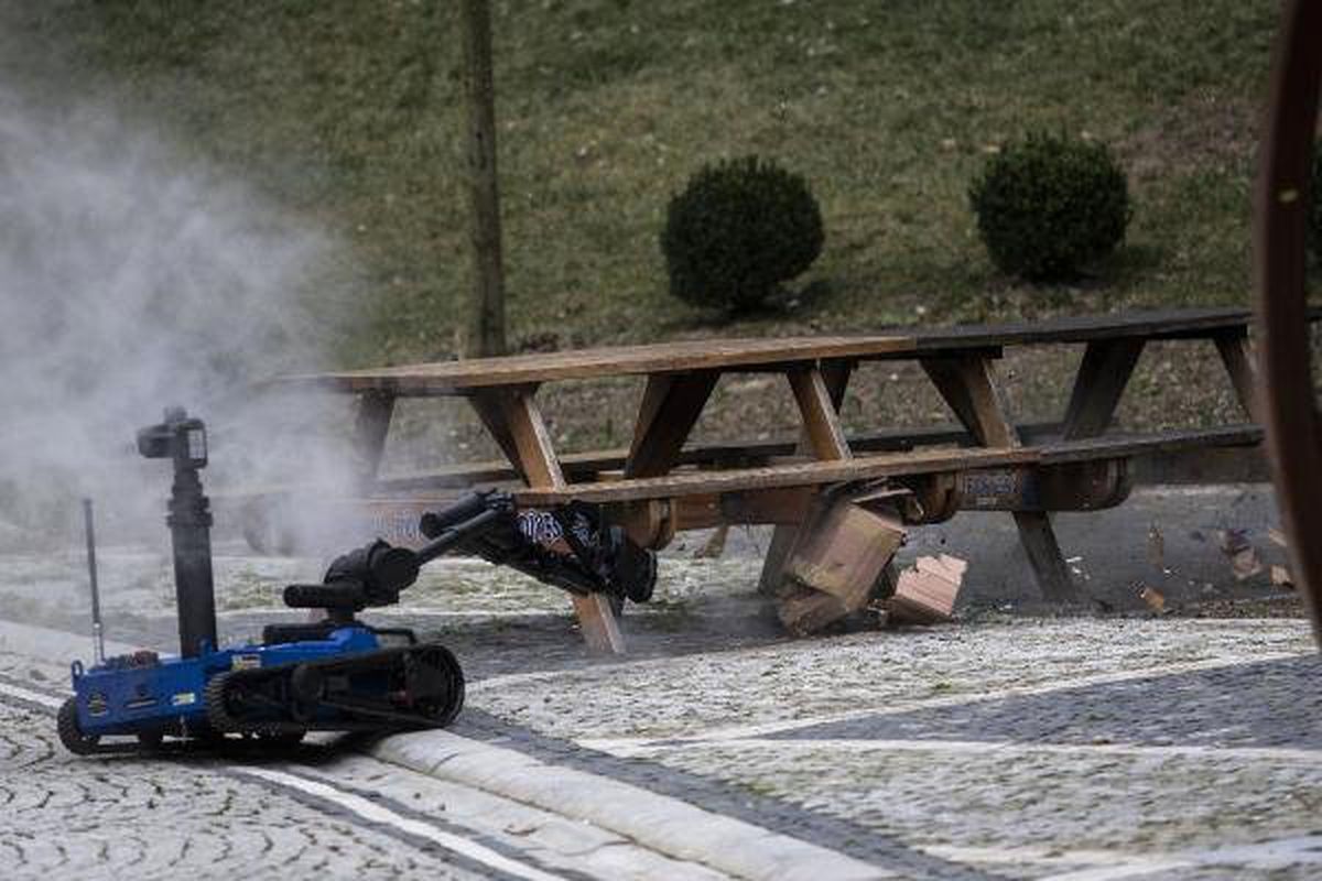Yerli Bomba İmha Robotu 'Ertuğrul' İstanbul'da Görev Başında