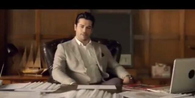 Burak Özçivit'in Özbekçe Seslendirilen Reklam Filmi, Sosyal Medyada Olay Oldu