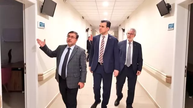 Bursa Sağlık Yatırımlarıyla Büyüyor Bursa Sağlık Yatırımlarıyla Büyüyor