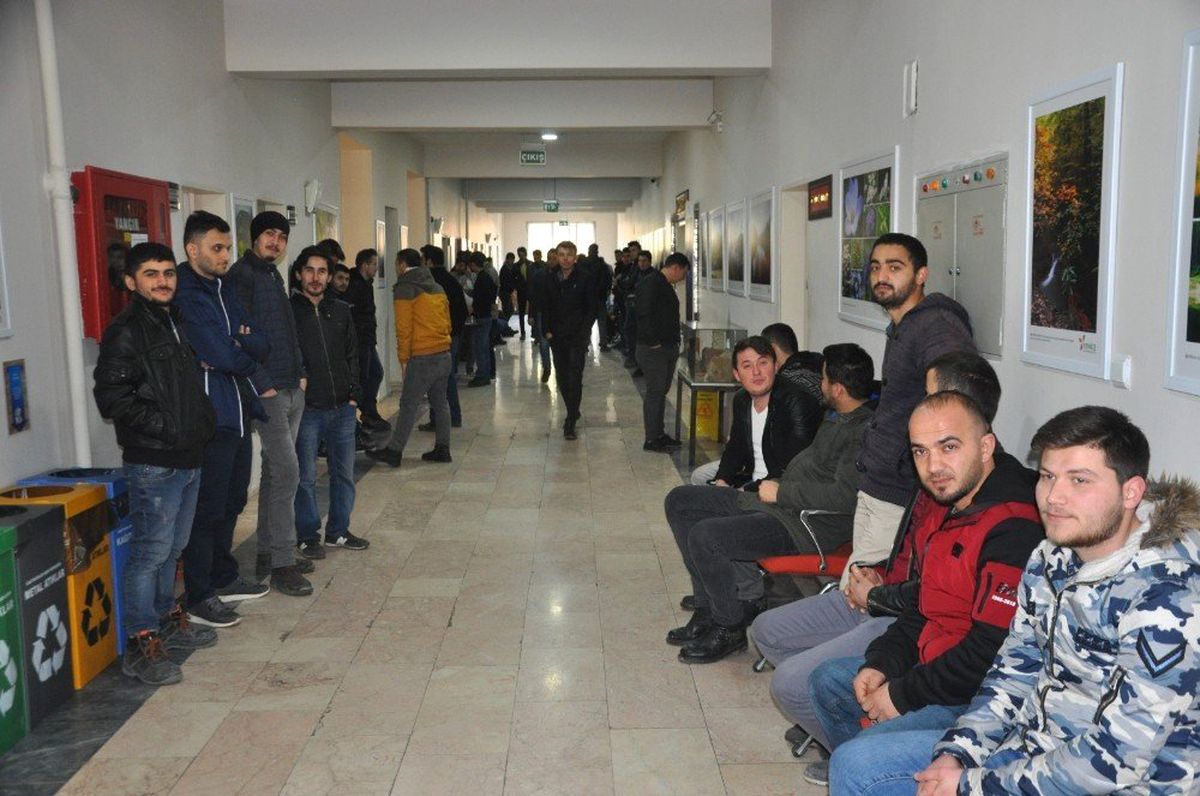 Karabük'te 100 Kişilik İş İçin, Bin 610 Kişi Başvurdu