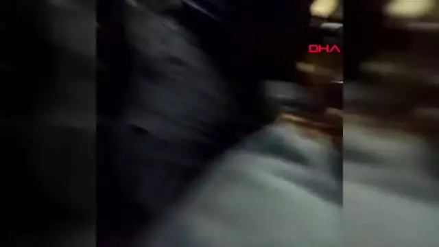 Yolcu Dolu Minibüste Silahlı Dehşet Yolcu Dolu Minibüste Silahlı Dehşet