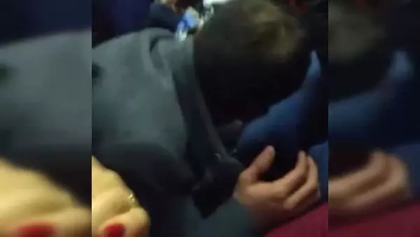 İstanbul'da Dehşet! Gözü Dönmüş Saldırganlar, İçi Yolcu Dolu Minibüsü Taradı İstanbul'da Dehşet! Gözü Dönmüş Saldırganlar, İçi Yolcu Dolu Minibüsü Taradı