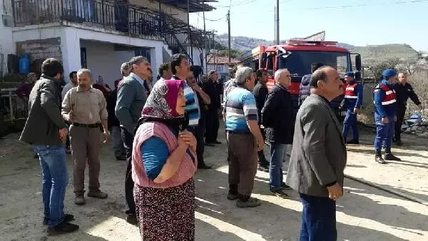Bacayı Temizlemek İsterken Evi Yaktı Bacayı Temizlemek İsterken Evi Yaktı