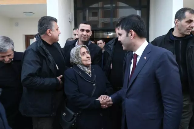 Bakan Kurum, Yeşilvadi Millet Bahçesi'nde İncelemelerde Bulundu Bakan Kurum, Yeşilvadi Millet Bahçesi'nde İncelemelerde Bulundu