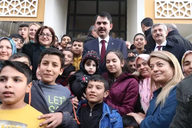 Bakan Kurum, Yeşilvadi Millet Bahçesi'nde İncelemelerde Bulundu Bakan Kurum, Yeşilvadi Millet Bahçesi'nde İncelemelerde Bulundu