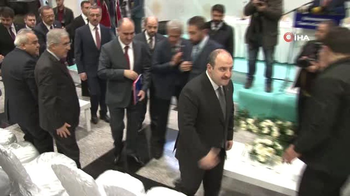 Bakan Varank: 'Askeri Ücret Desteğini Bu Yılda Sürdüreceğiz'