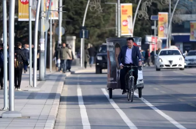 Bisikleti Seçim Aracı Oldu