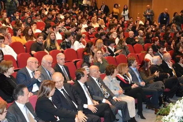 Eğitimde Onur Ödülü' Fahamettin Akıngüç'ün Oldu Eğitimde Onur Ödülü' Fahamettin Akıngüç'ün Oldu