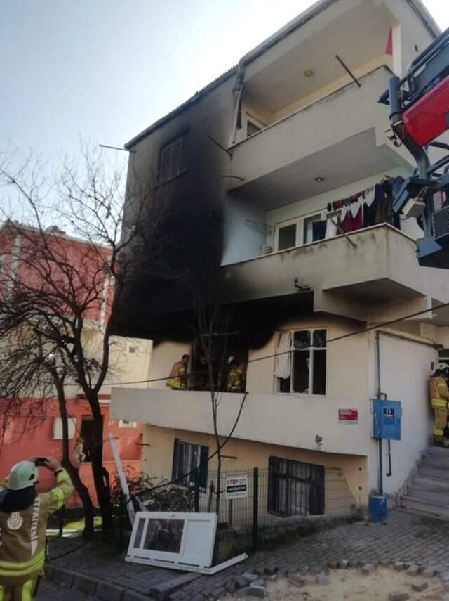 Son Dakika! İstanbul'da 1 Kişinin Öldüğü Patlamada, Olay Yerinden İlk Görüntüler