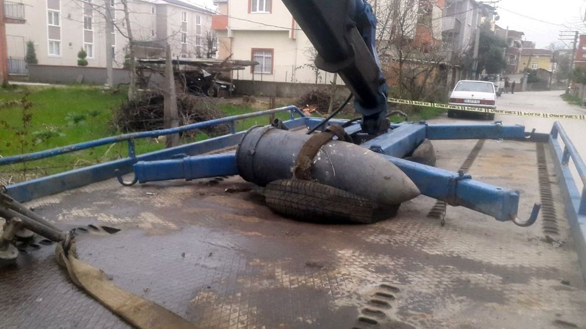 Kocaeli'de 200 Kiloluk Top Mermisi Bulundu