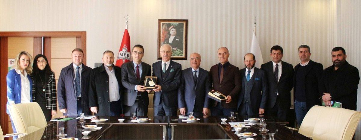 ATO Heyeti Yenimahalle Şehit Mehmet Şengül Mesleki ve Teknik Anadolu Lisesi'nde İncelemelerde...