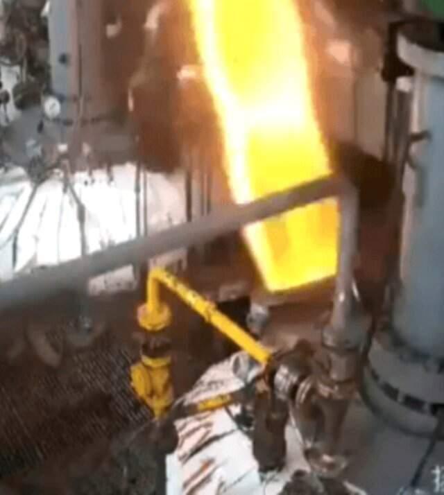 Fabrikada Çalışan İşçi Patlamada Çıkan Ateş Topu ile Havaya Uçtu!
